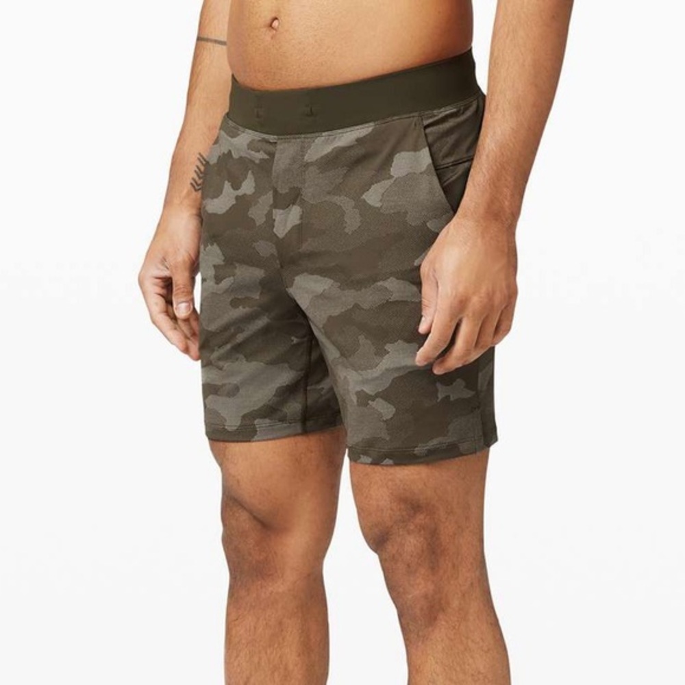LULULEMON Men’s T.H.E. Short 7" Mesh *Linerless Camo Max Dark Olive‎ Small